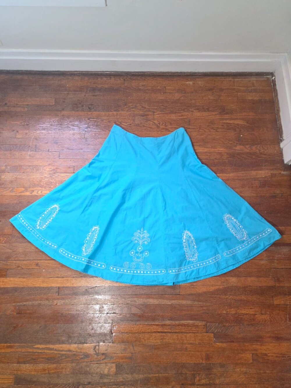 Sag Harbor Vintage Y2K Sequin and Embroidered Blue Midi Skirt